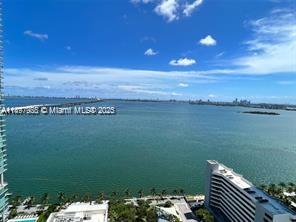 480 NE 31st St #2404