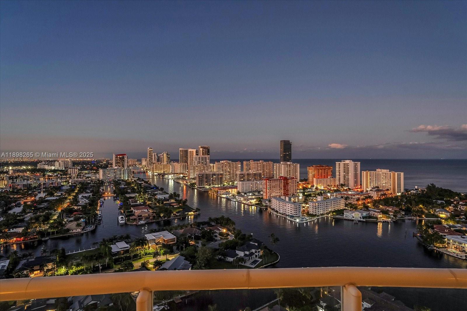 21200 Point Pl #PH 1 (2804) Aventura, FL 33180