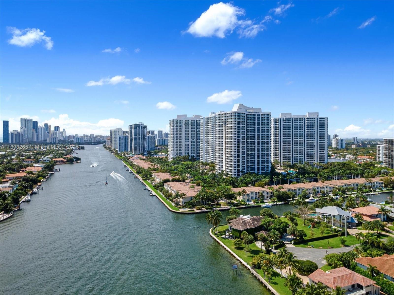 21200 Point Pl #PH 1 (2804) Aventura, FL 33180