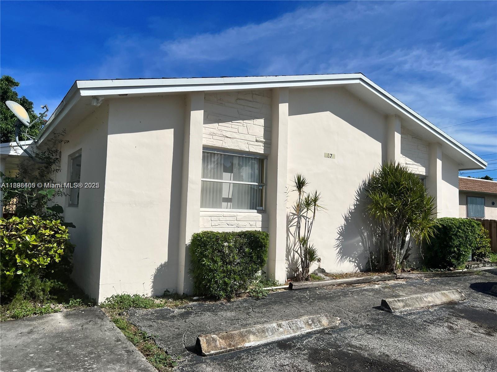 1870 NW 59th Ave #1