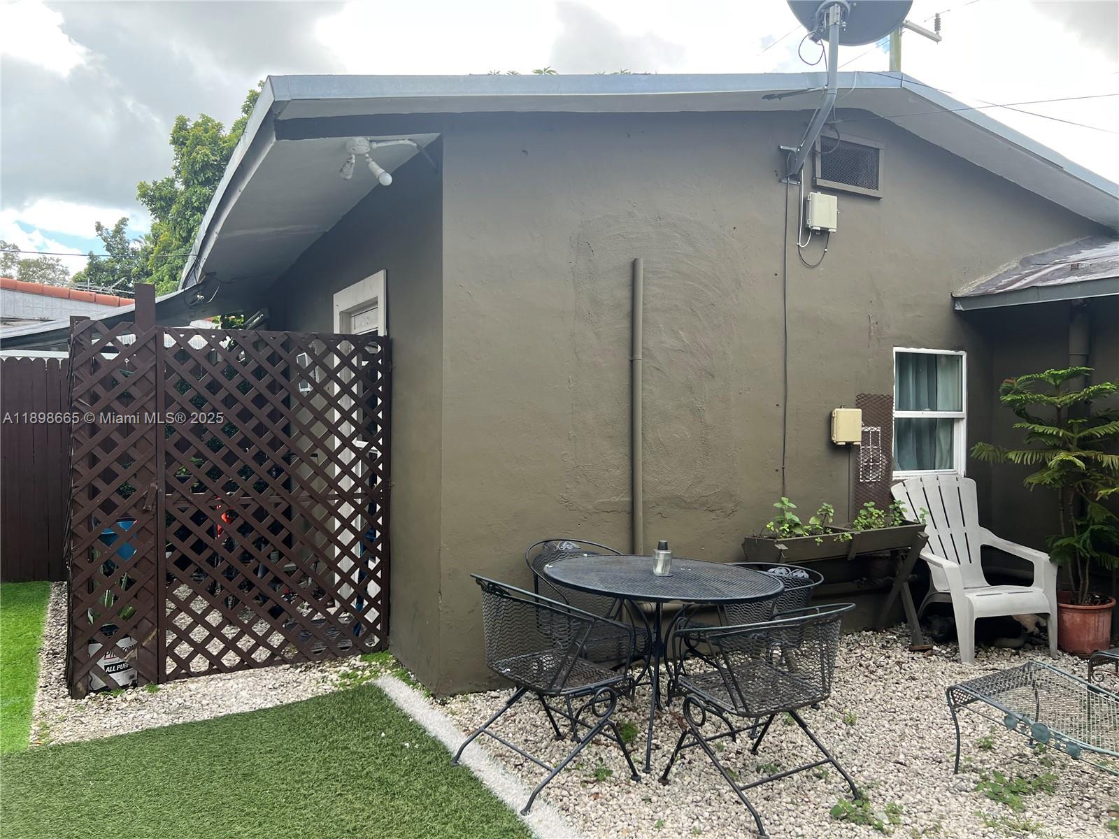 842 SW 12th Ave #7 Miami, FL 33130