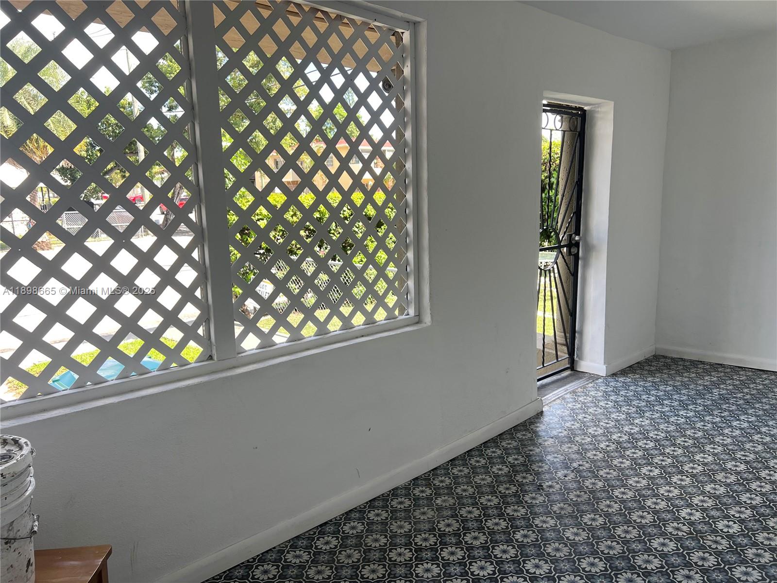 842 SW 12th Ave #7 Miami, FL 33130