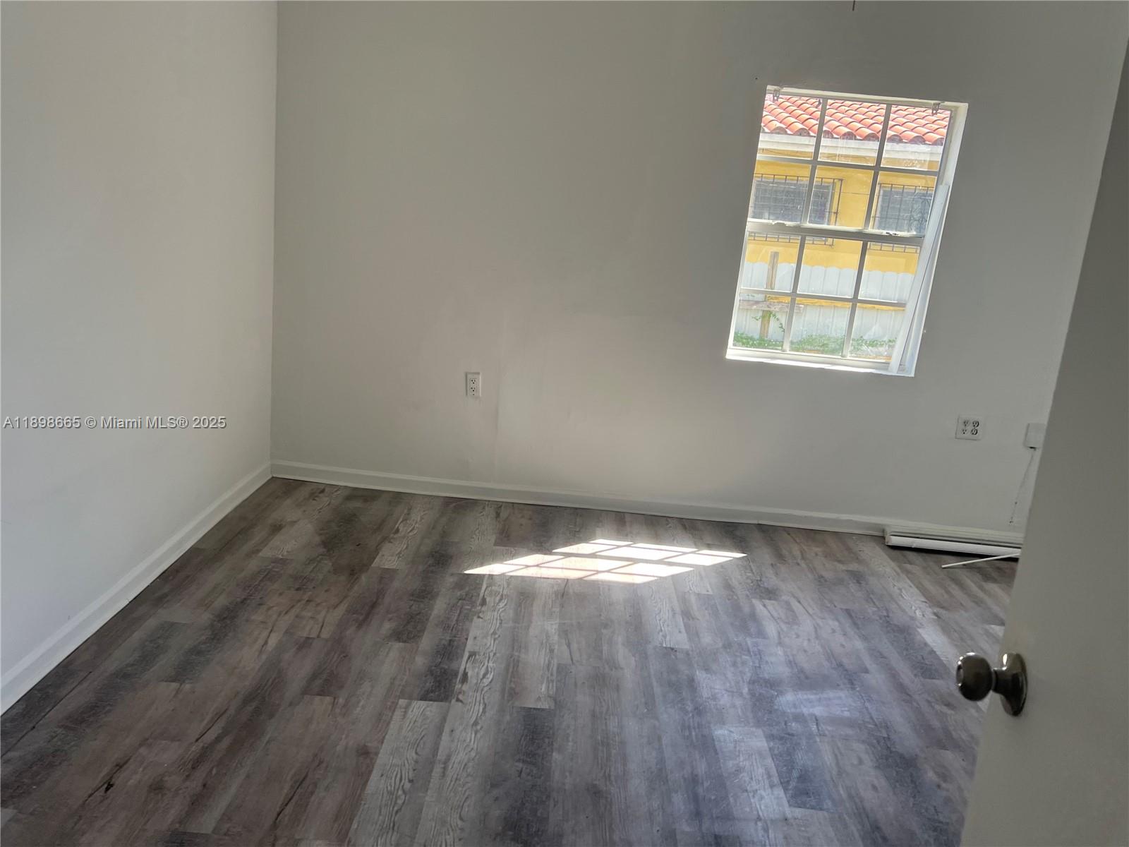 842 SW 12th Ave #7 Miami, FL 33130