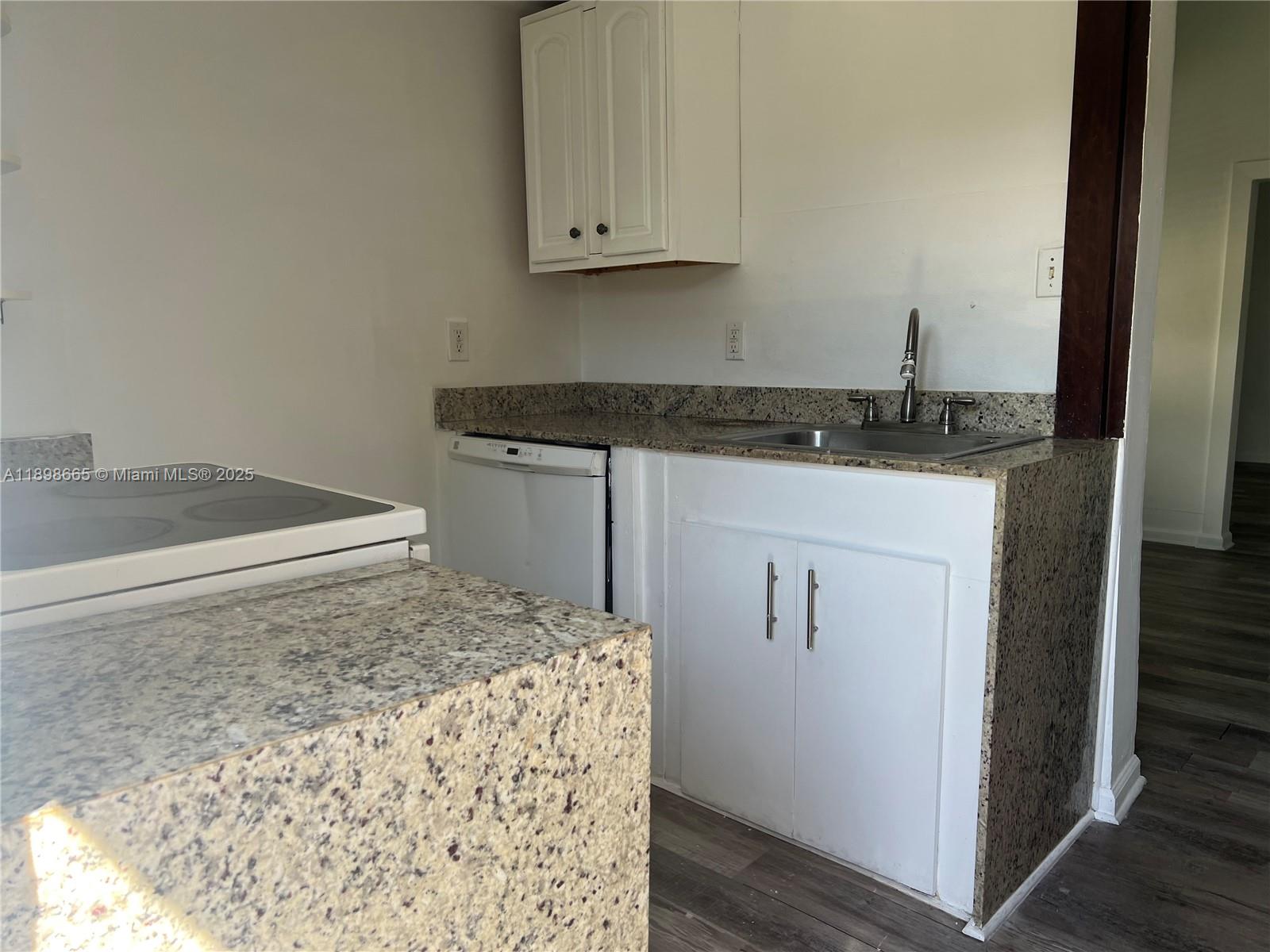 842 SW 12th Ave #7 Miami, FL 33130