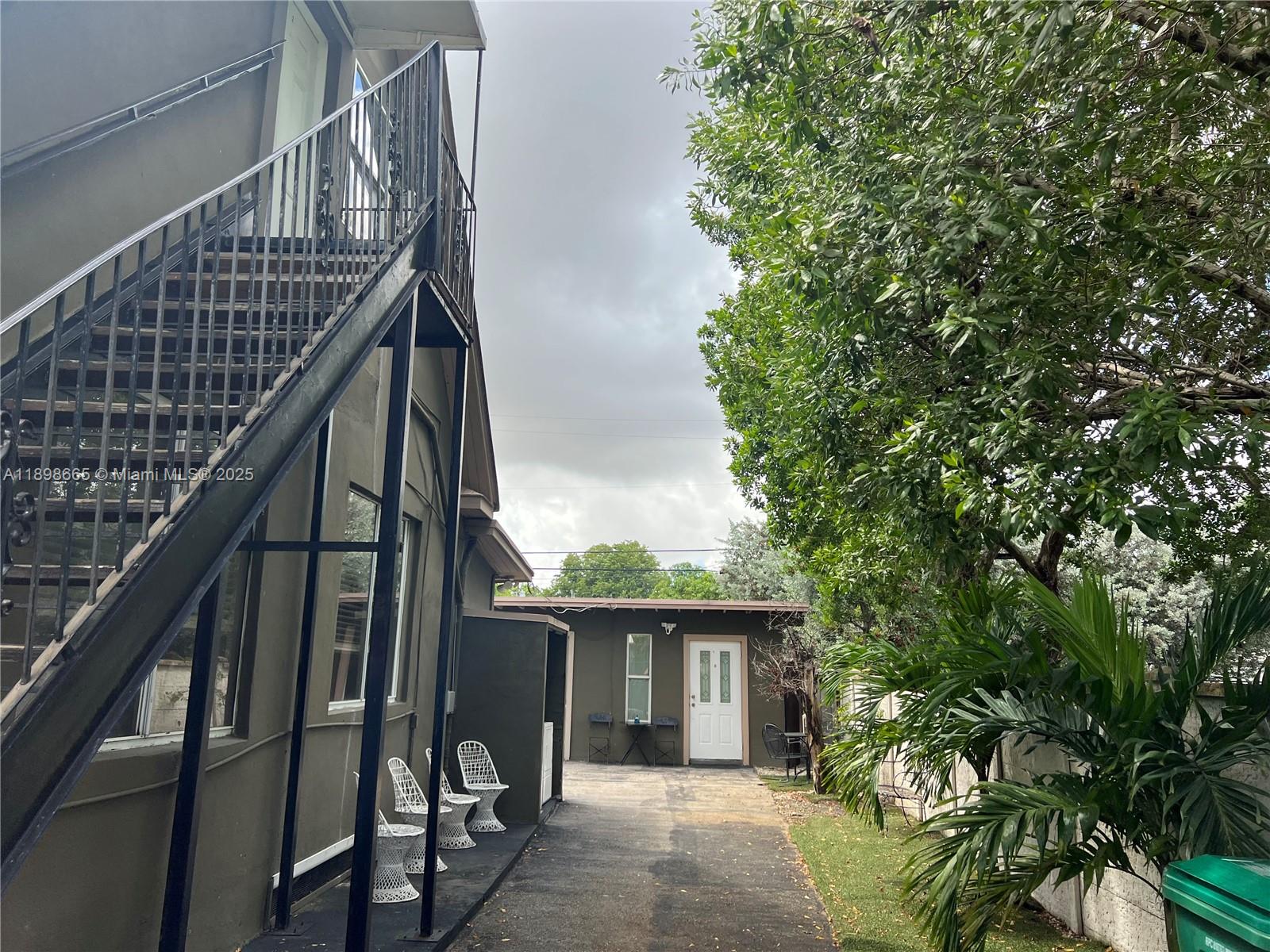 842 SW 12th Ave #7 Miami, FL 33130