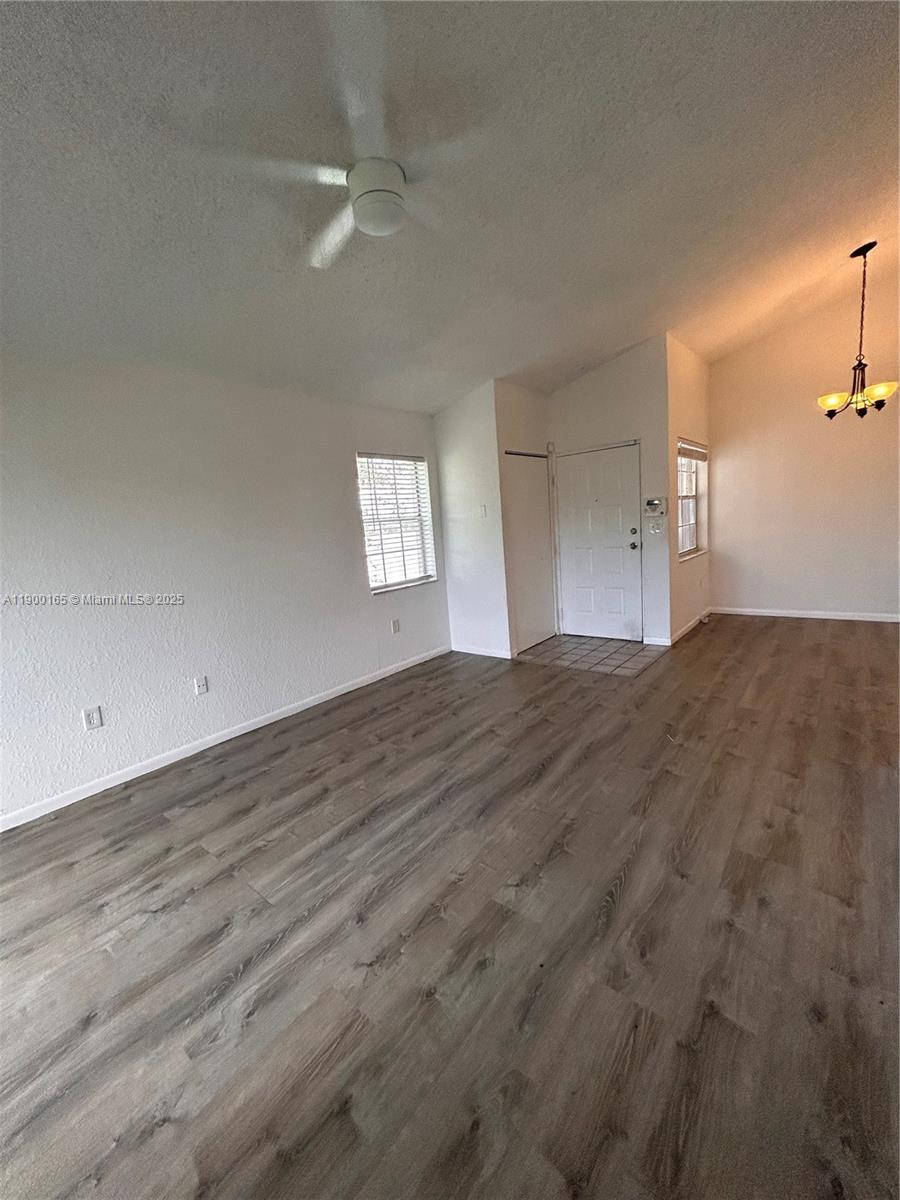 2841 N Oakland Frst Dr #211