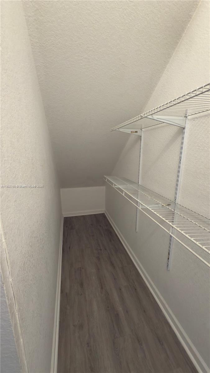 2000 Freeport Ln #4107 Riviera Beach, FL 33404