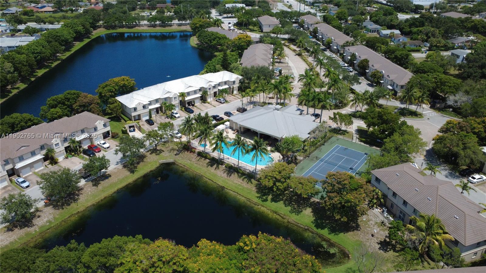 2000 Freeport Ln #4107 Riviera Beach, FL 33404