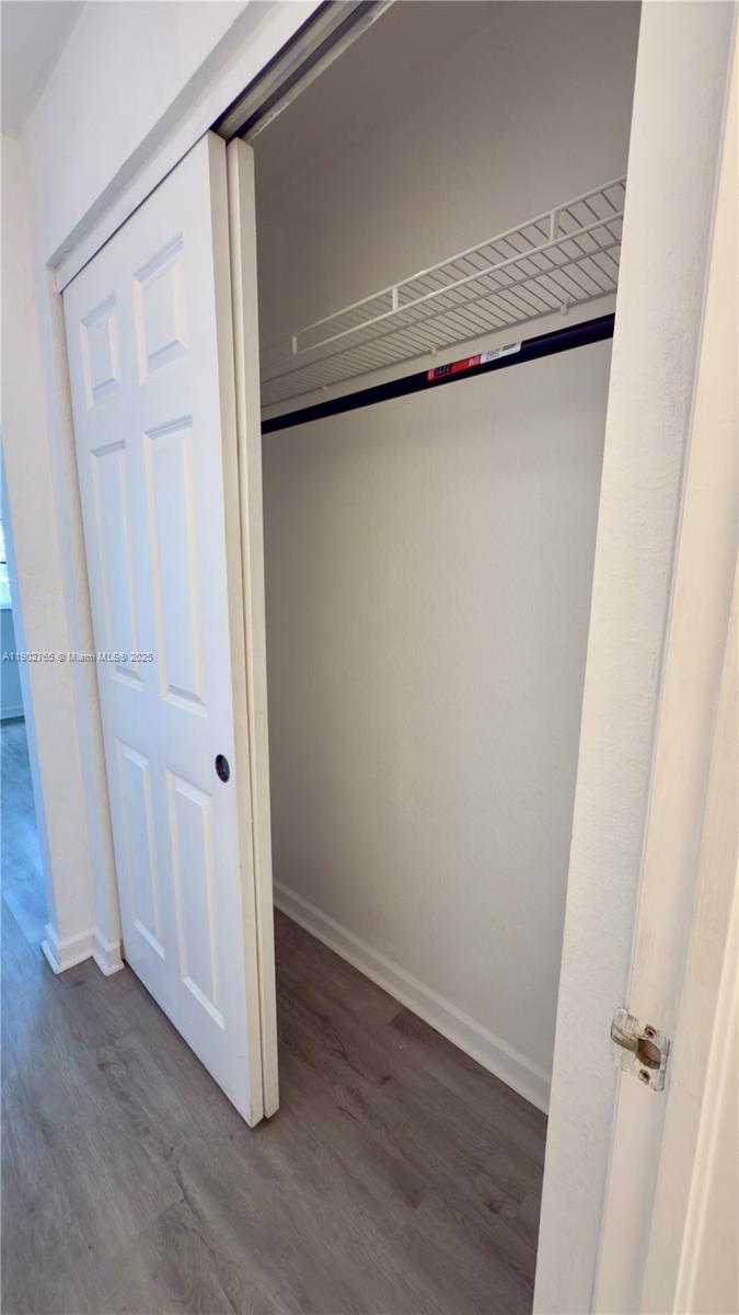 2000 Freeport Ln #4107 Riviera Beach, FL 33404