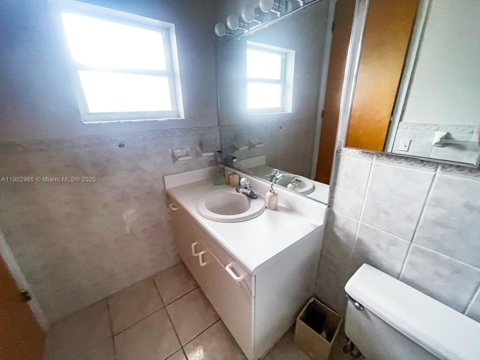 9008 Collins Ave #402 Surfside, FL 33154