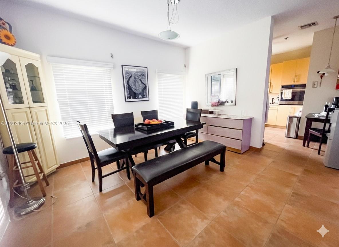 9008 Collins Ave #402 Surfside, FL 33154