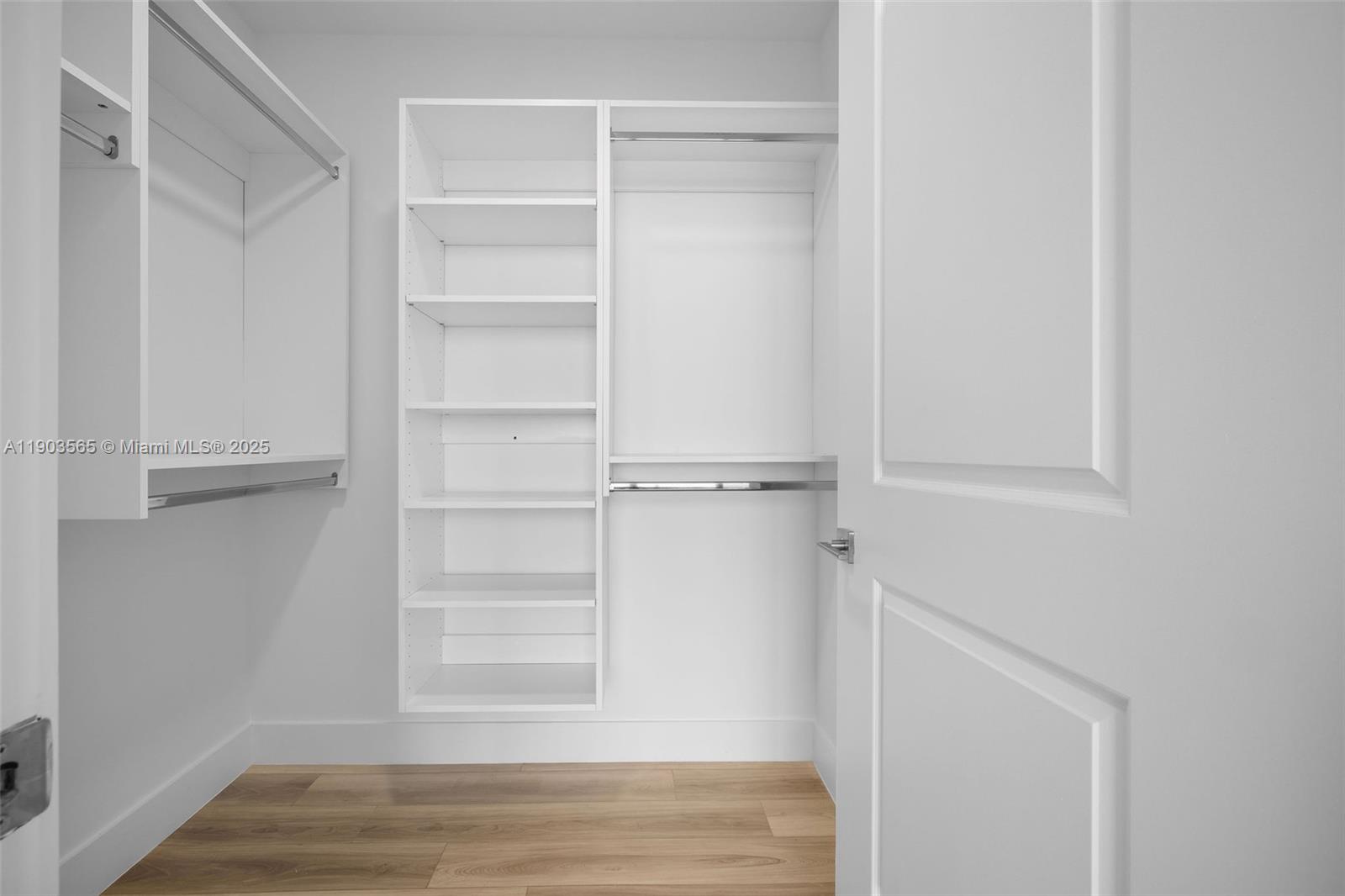 101 Diplomat Pkwy #2507 Hallandale Beach, FL 33009