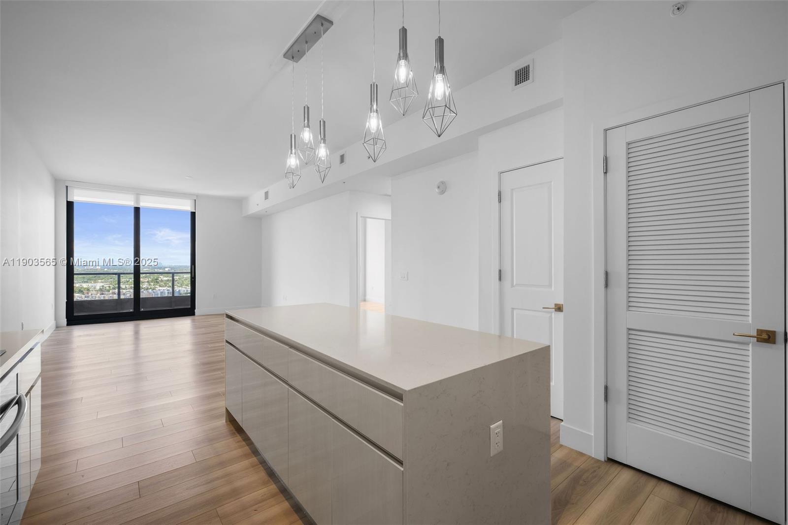 101 Diplomat Pkwy #2507 Hallandale Beach, FL 33009