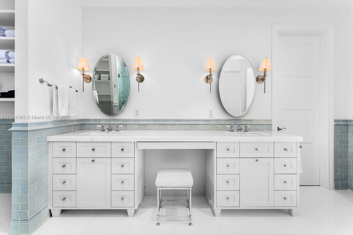 2500 Regatta Ave Miami Beach, FL 33140