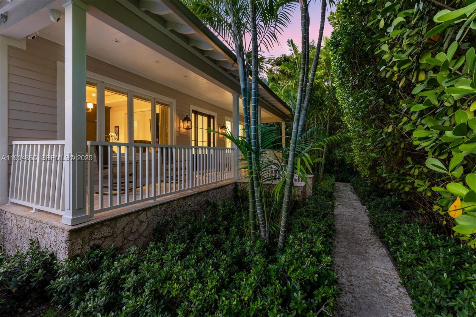 2500 Regatta Ave Miami Beach, FL 33140