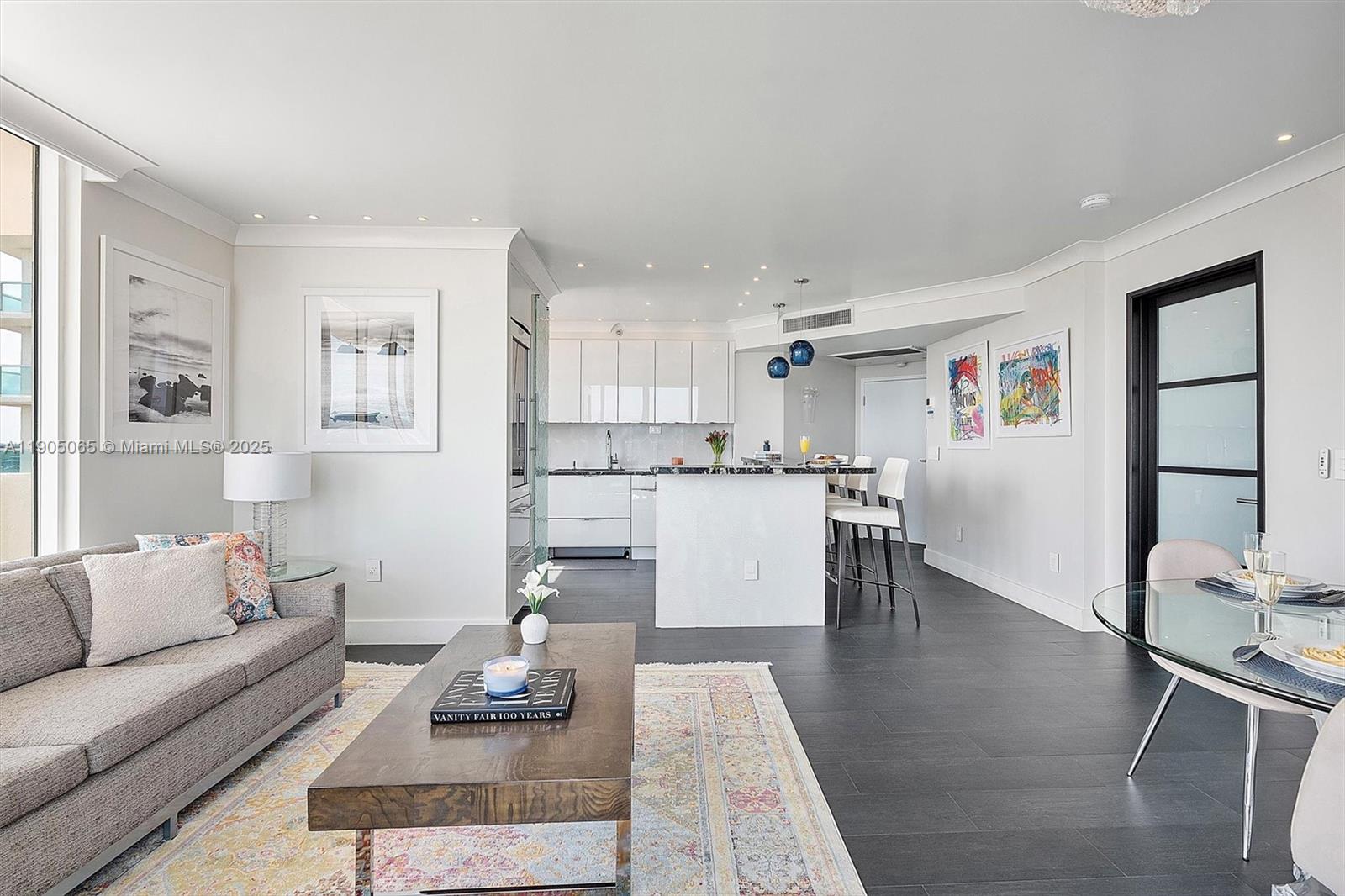 image Mutiny Park Condo/arya30