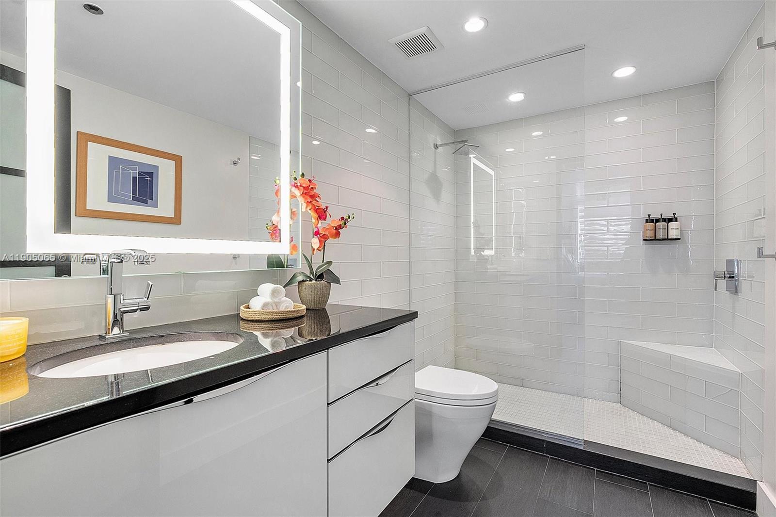 image Mutiny Park Condo/arya31