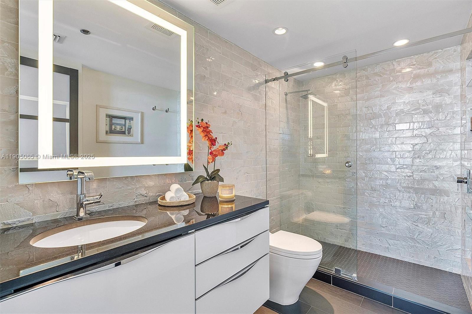 image Mutiny Park Condo/arya48