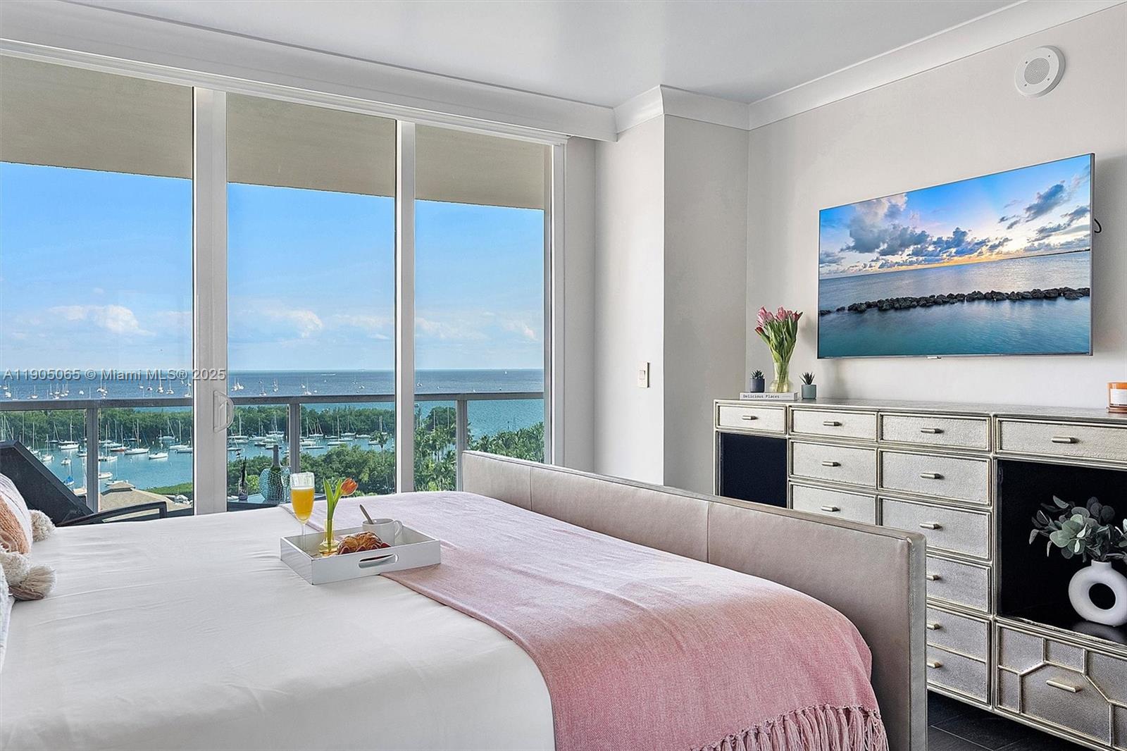 image Mutiny Park Condo/arya53