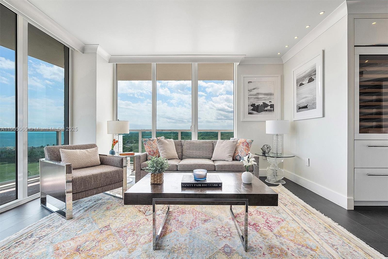 image Mutiny Park Condo/arya5