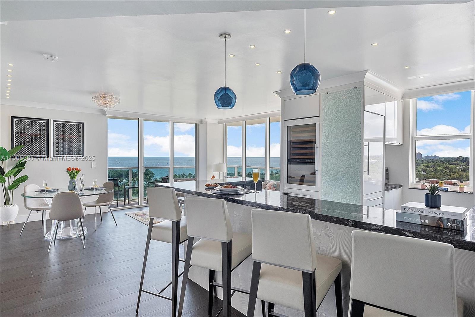 image Mutiny Park Condo/arya6