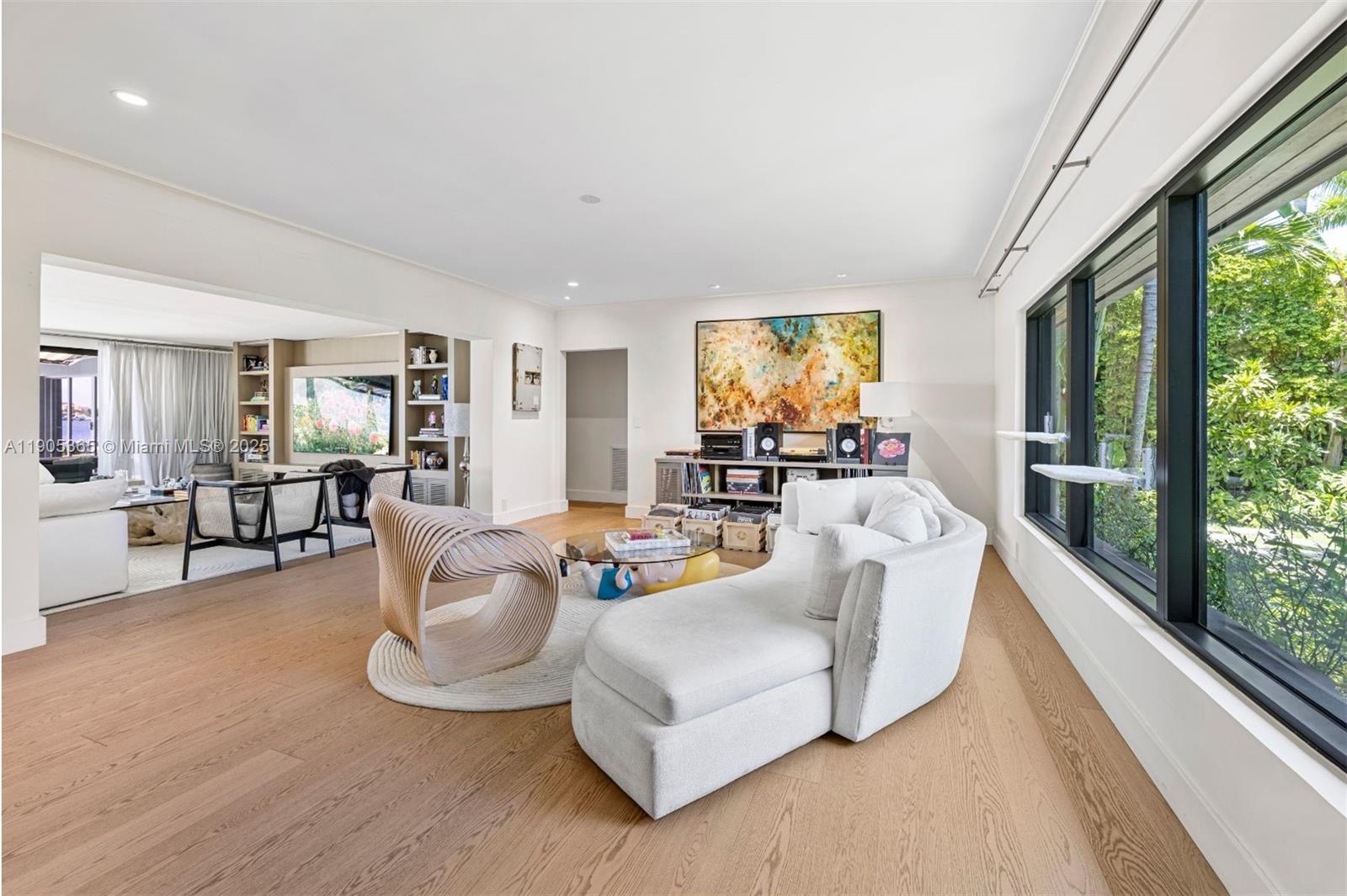 1155 N Biscayne Pt Rd Miami Beach, FL 33141