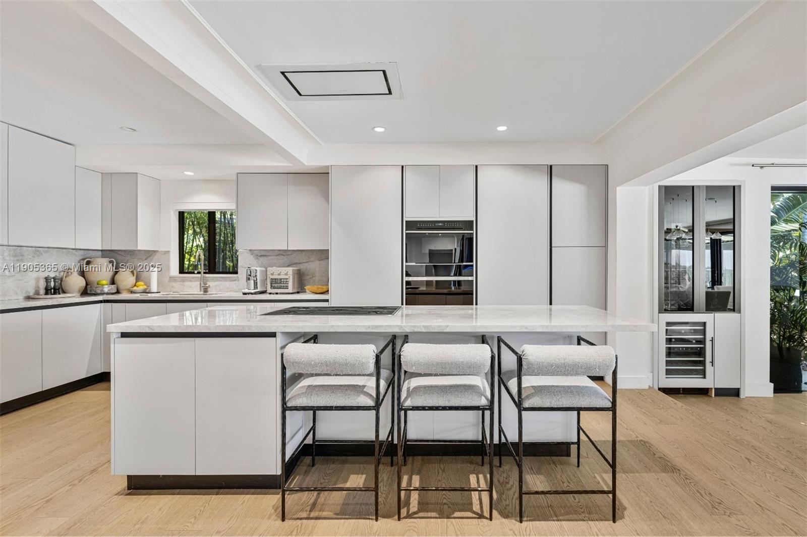 1155 N Biscayne Pt Rd Miami Beach, FL 33141