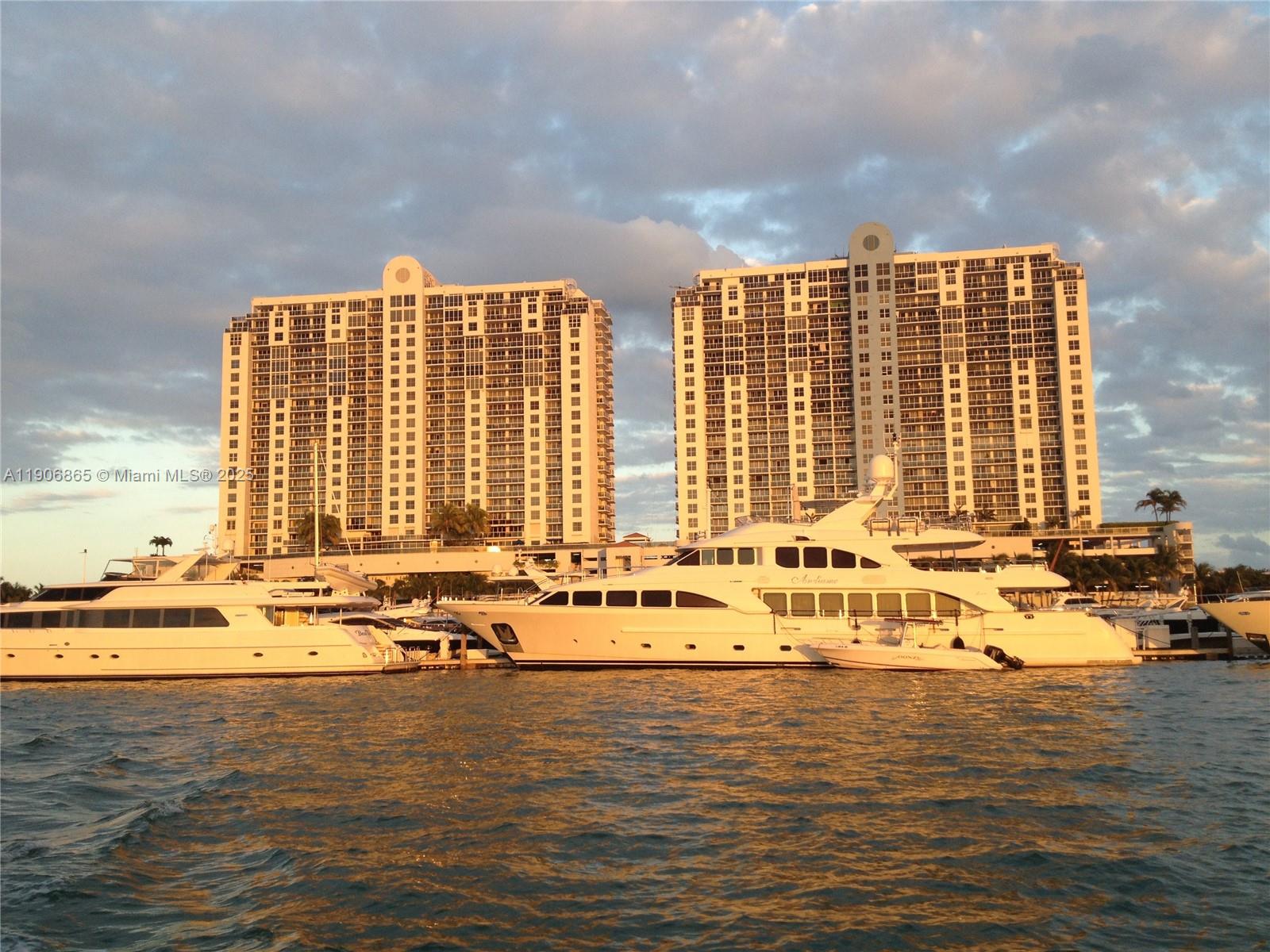 image Sunset Harbour South26