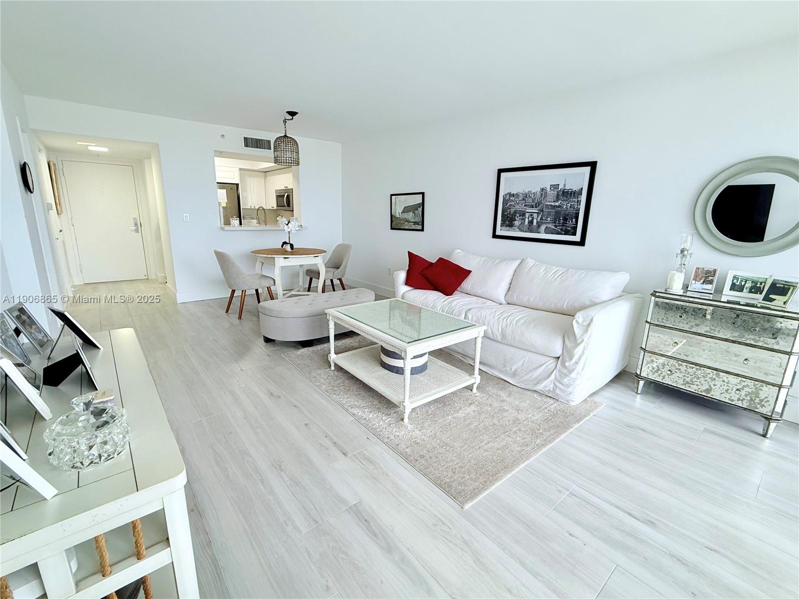 image Sunset Harbour South3