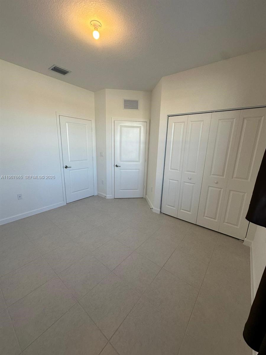 12848 SW 232nd Ter Miami, FL 33032