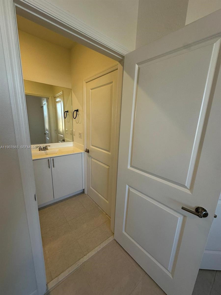 12848 SW 232nd Ter Miami, FL 33032