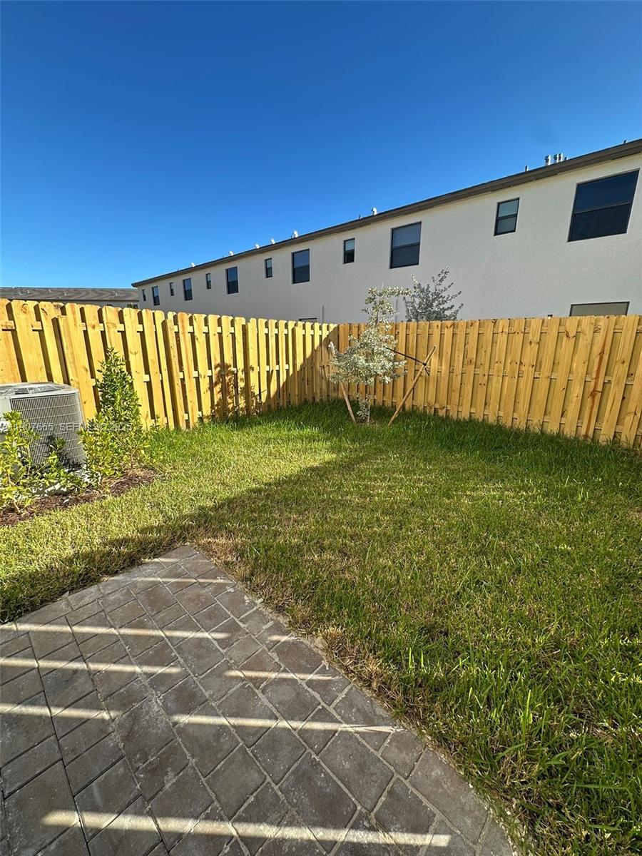 12848 SW 232nd Ter Miami, FL 33032