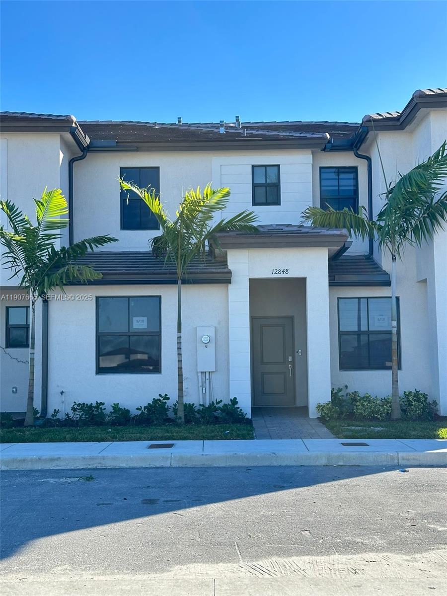 12848 SW 232nd Ter Miami, FL 33032
