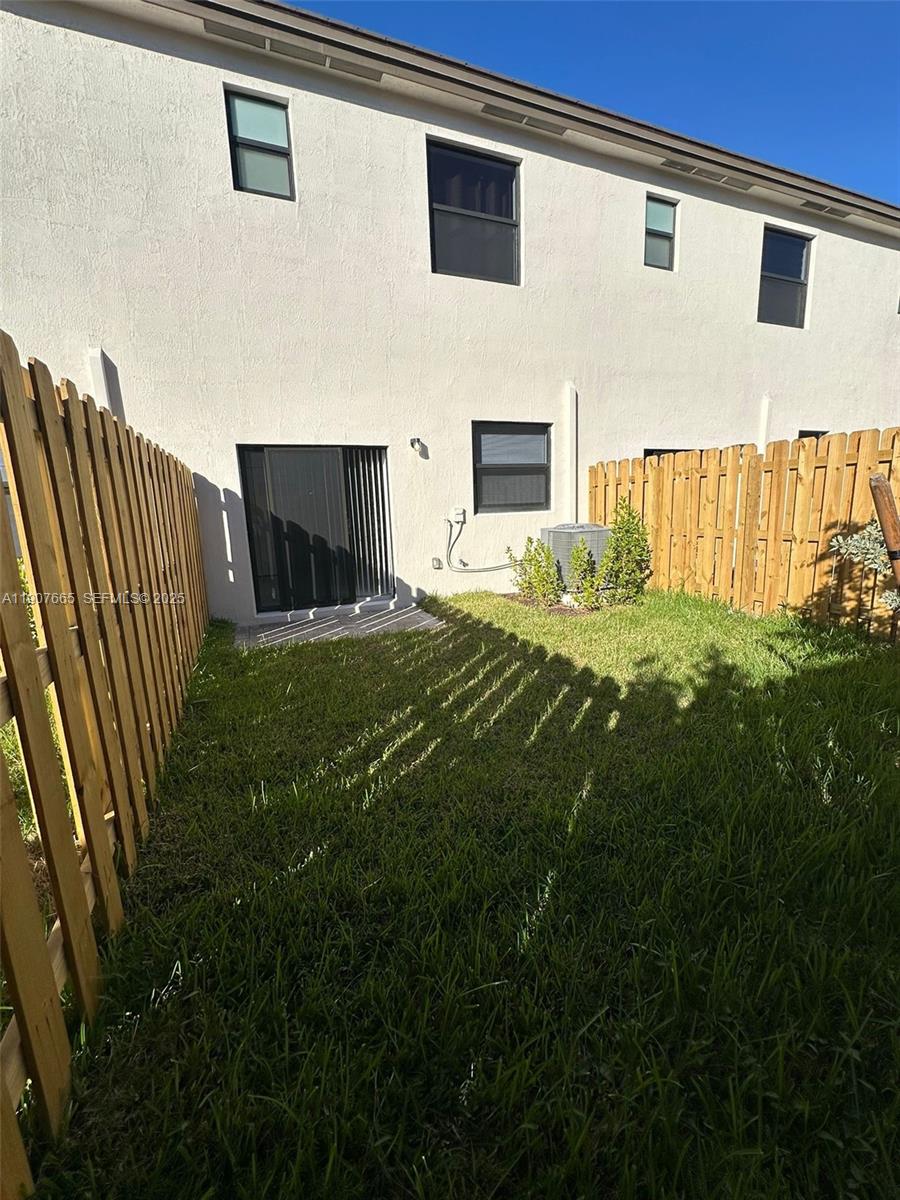 12848 SW 232nd Ter Miami, FL 33032