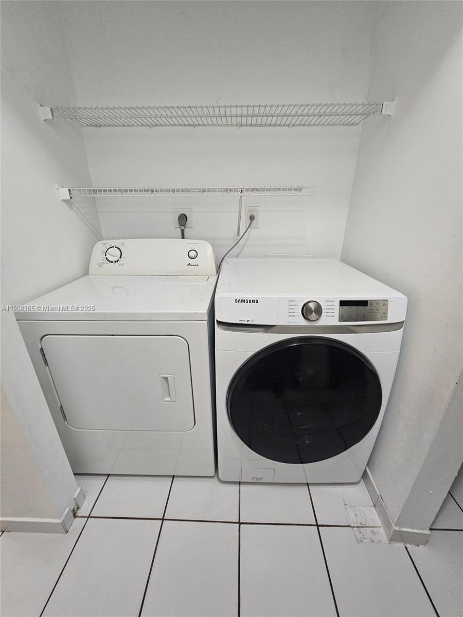 11583 NW 4th Way Sweetwater, FL 33172