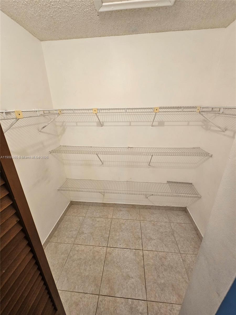 11583 NW 4th Way Sweetwater, FL 33172