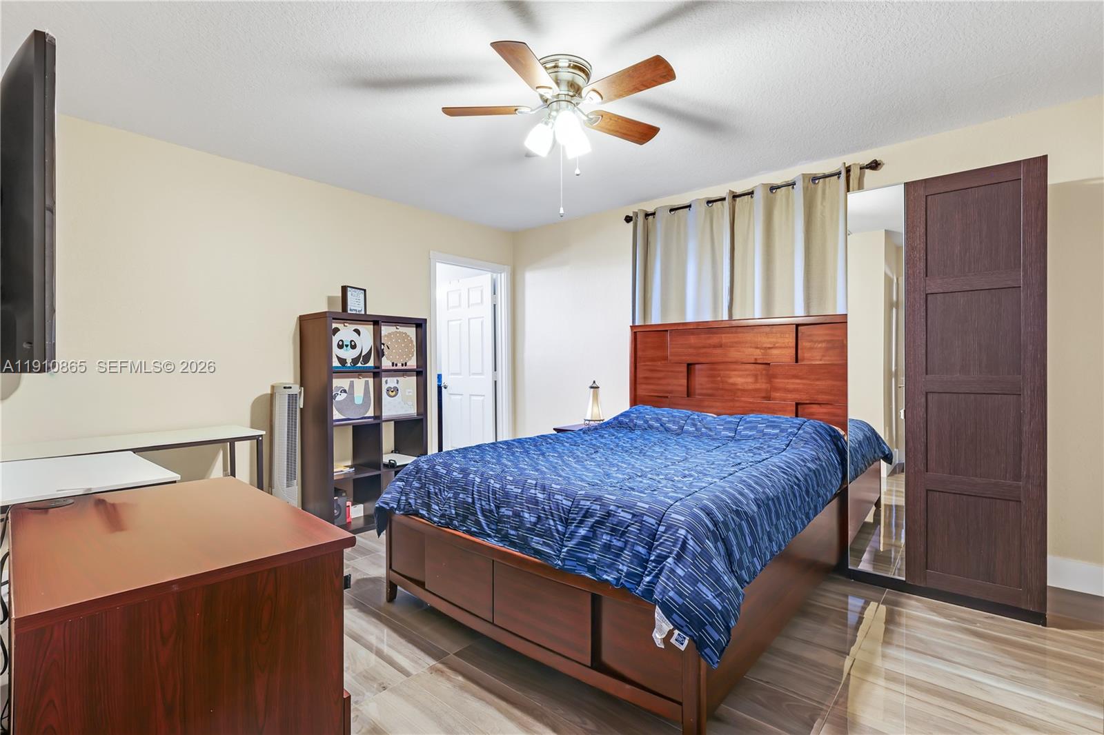 13787 NW 19th Ct Pembroke Pines, FL 33028