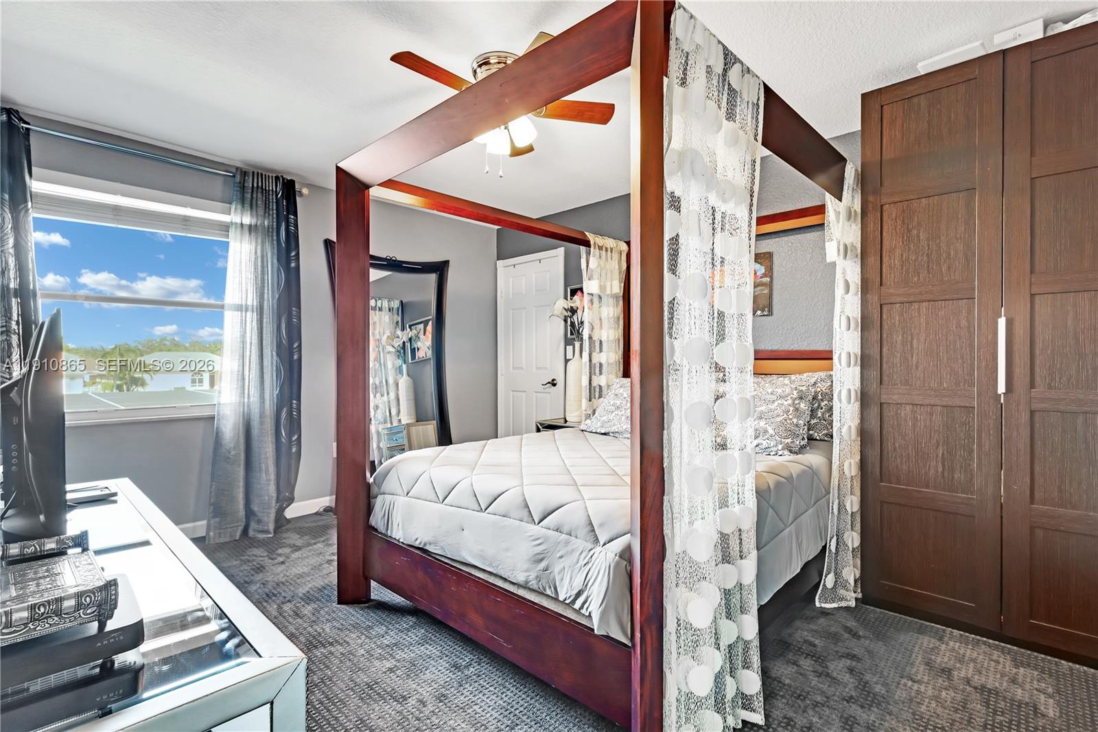 13787 NW 19th Ct Pembroke Pines, FL 33028