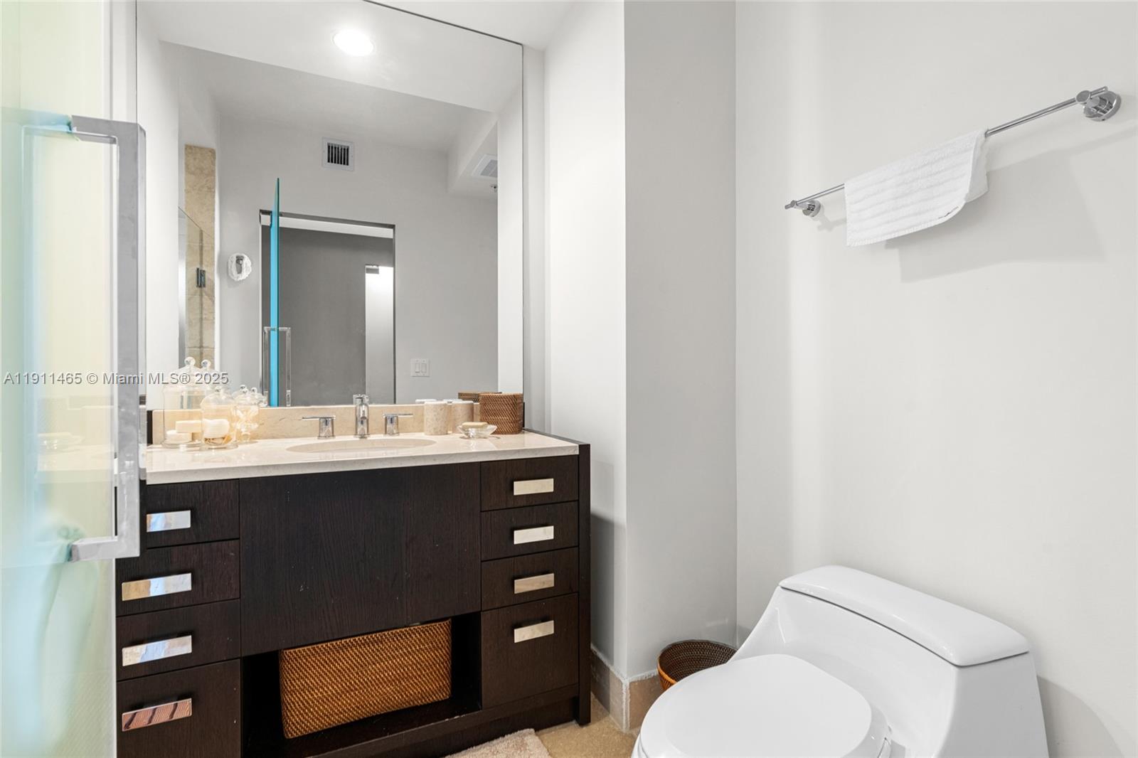 18201 Collins Ave #709 Sunny Isles Beach, FL 33160