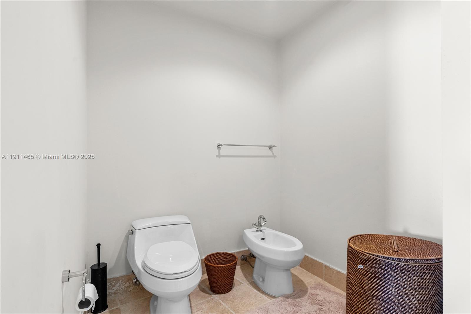 18201 Collins Ave #709 Sunny Isles Beach, FL 33160