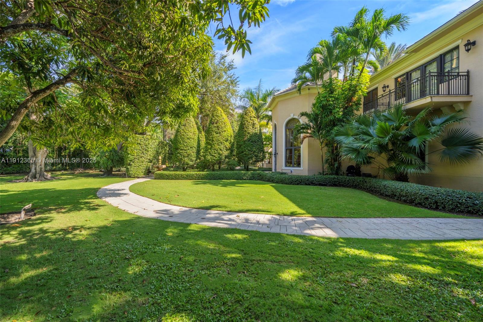 4845 SW 78th St Miami, FL 33143