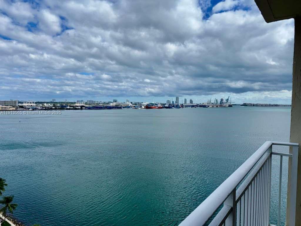 770 Claughton Is Dr #1613