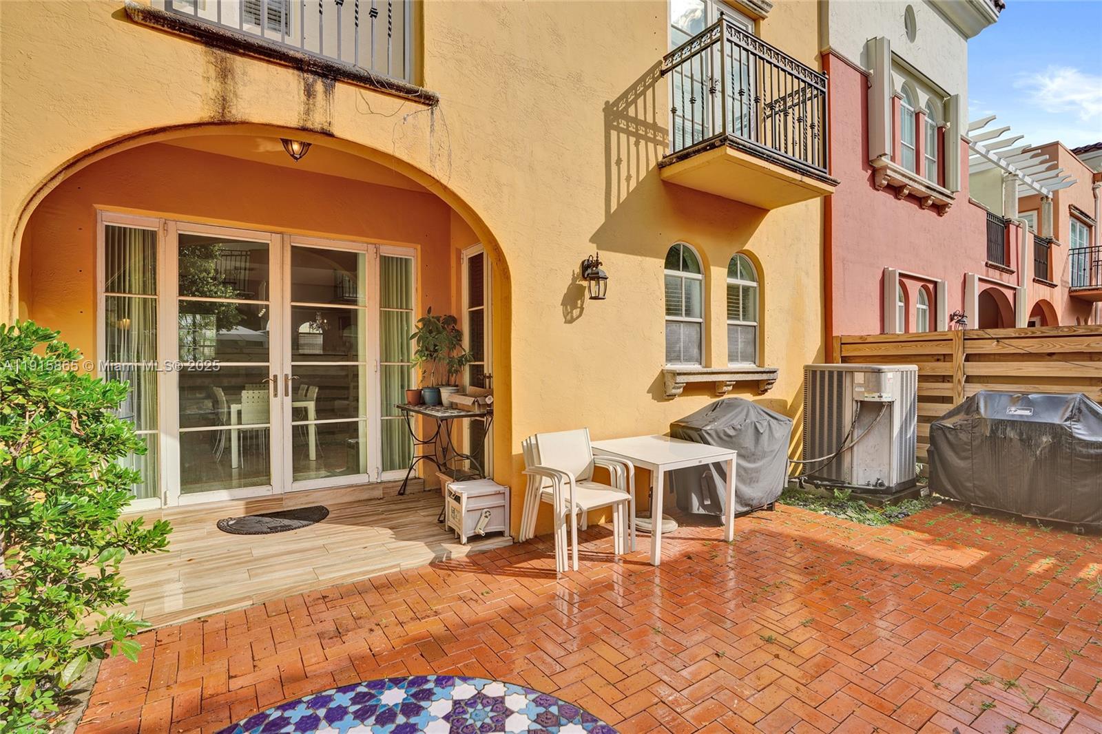 18450 NE 30th Pl Aventura, FL 33160