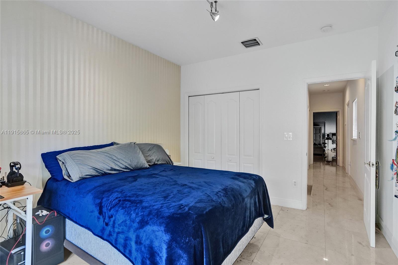 18450 NE 30th Pl Aventura, FL 33160