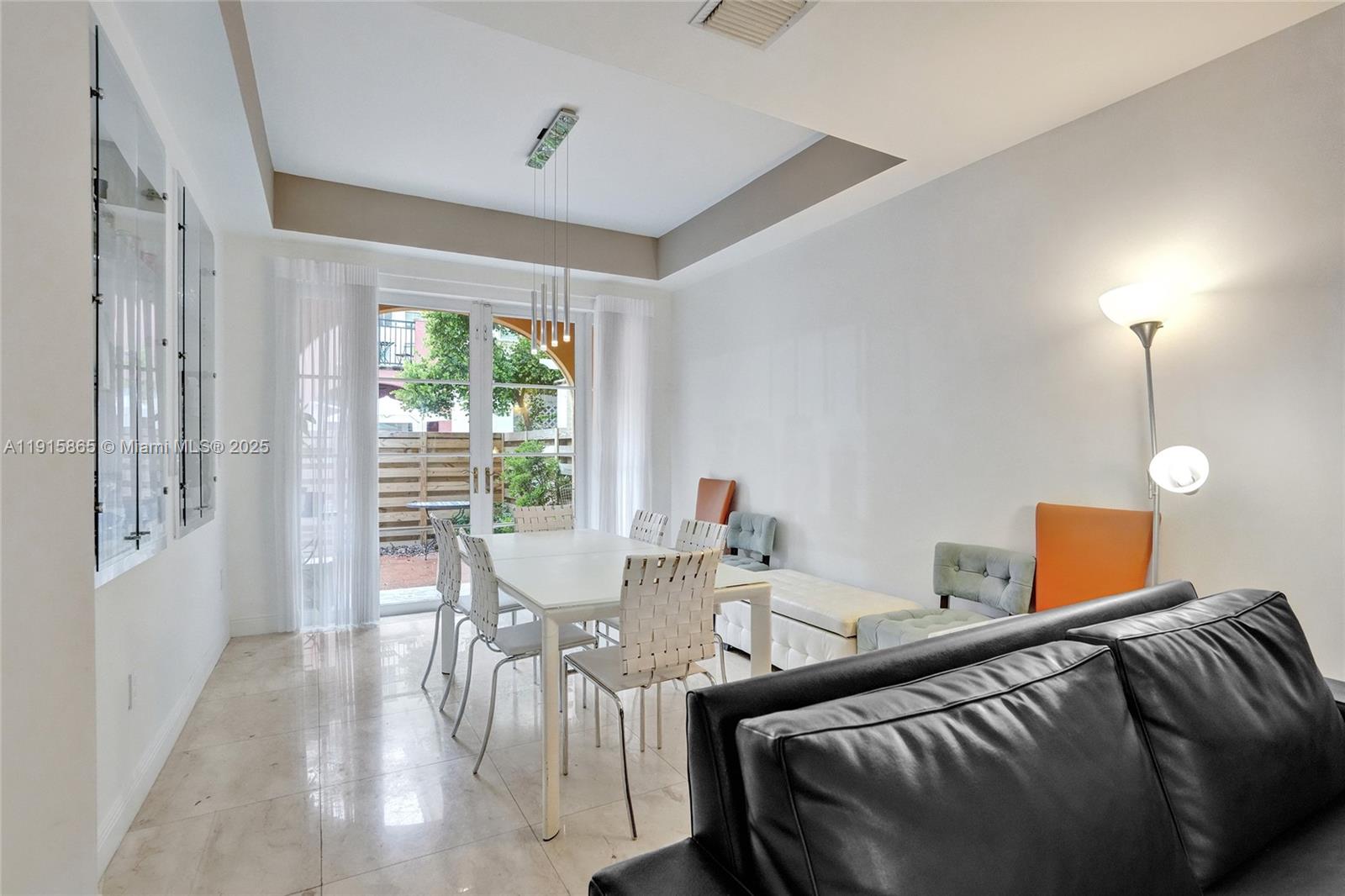 18450 NE 30th Pl Aventura, FL 33160