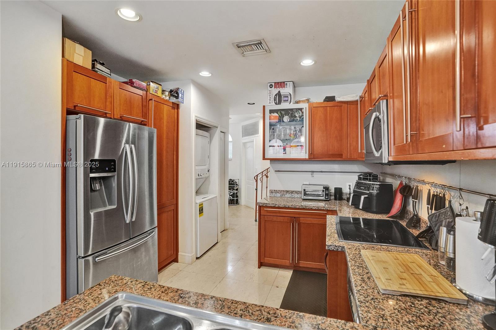 18450 NE 30th Pl Aventura, FL 33160