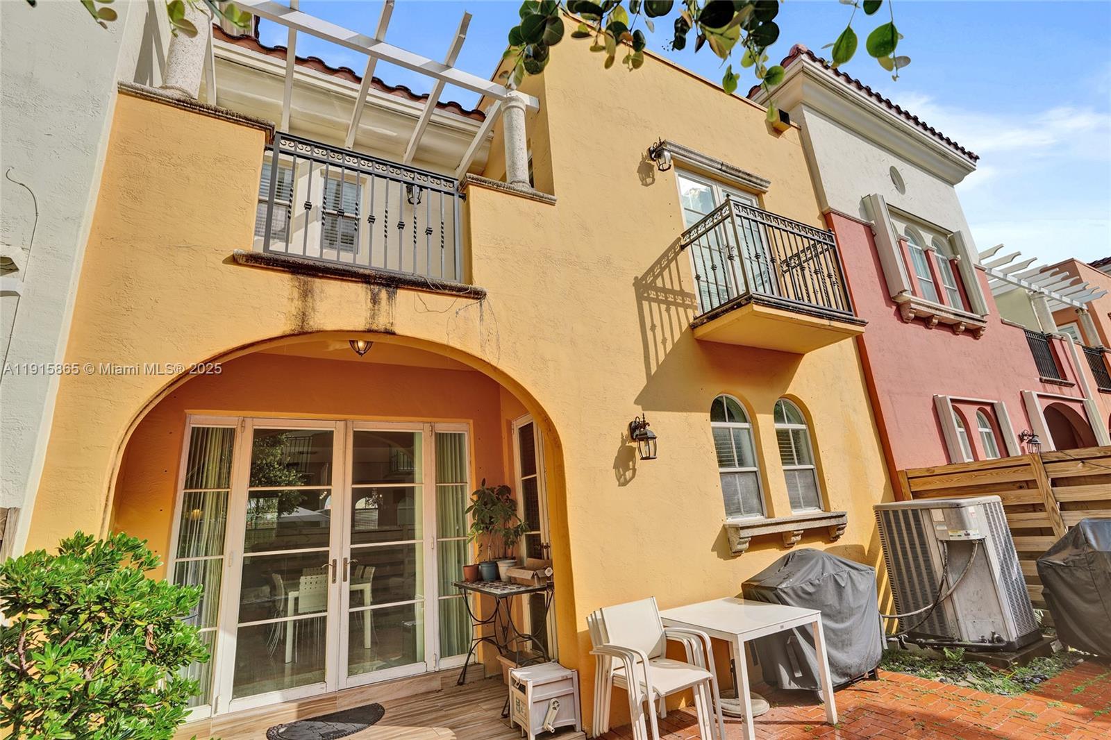 18450 NE 30th Pl Aventura, FL 33160