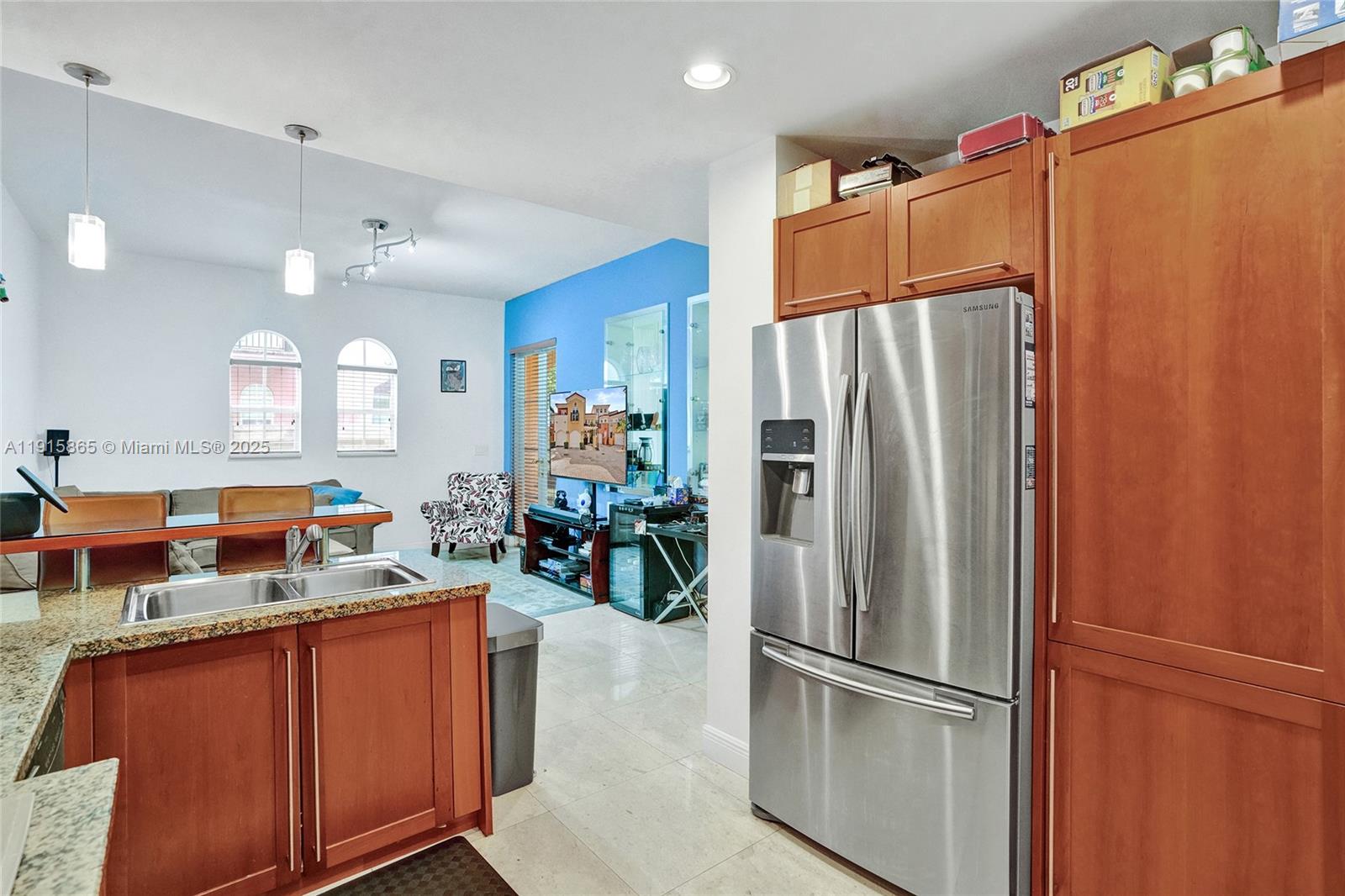 18450 NE 30th Pl Aventura, FL 33160