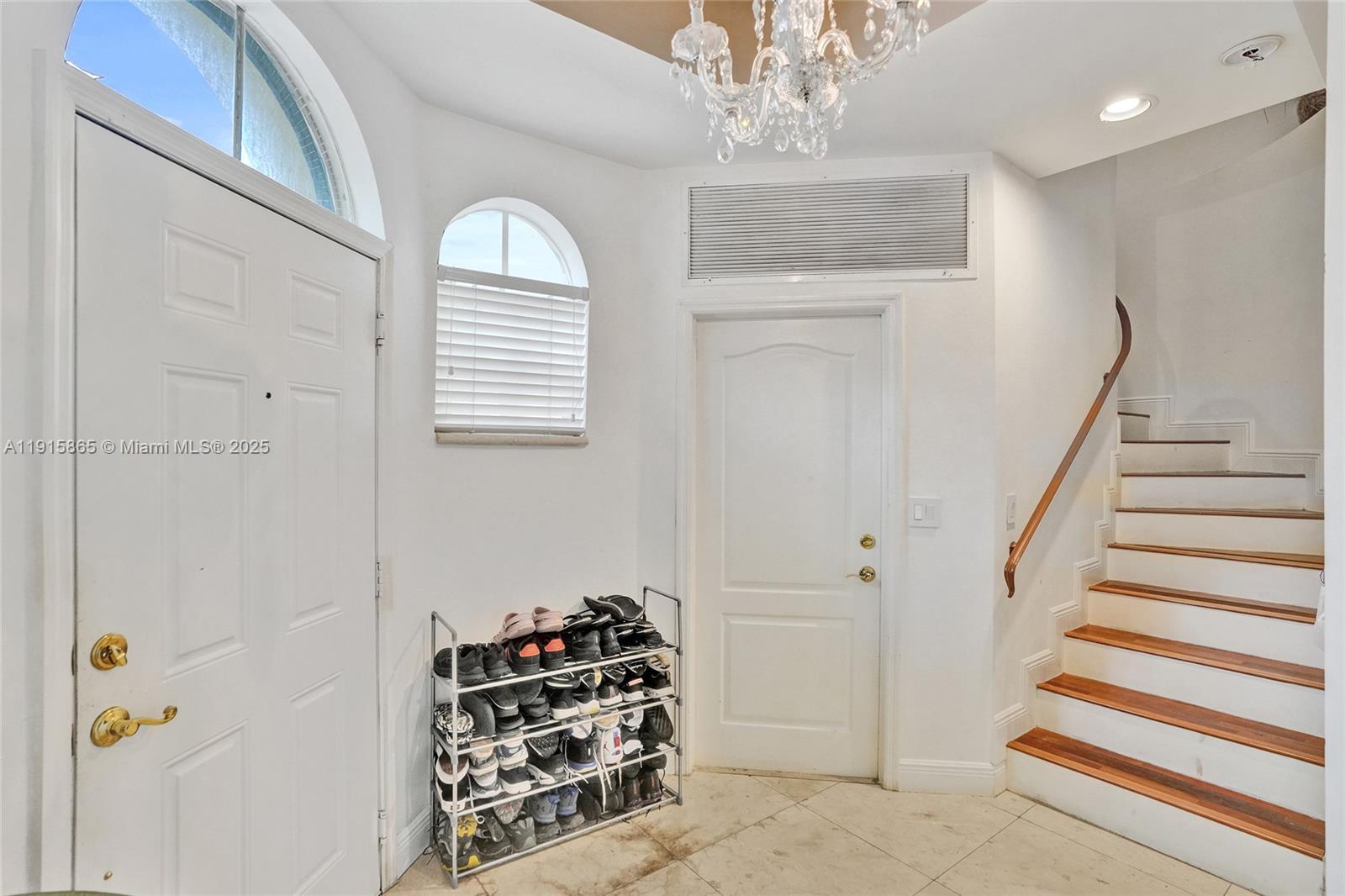 18450 NE 30th Pl Aventura, FL 33160