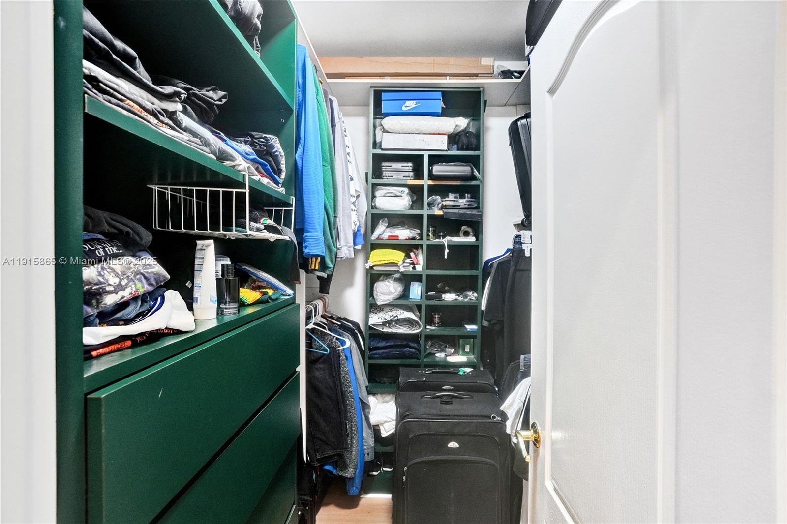 18450 NE 30th Pl Aventura, FL 33160